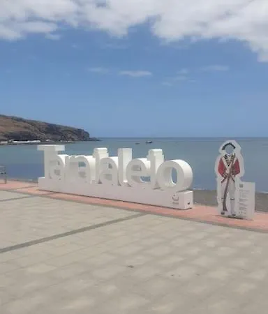 Apartamento A Orillas De La Playa De Tarajalejo Exterior photo