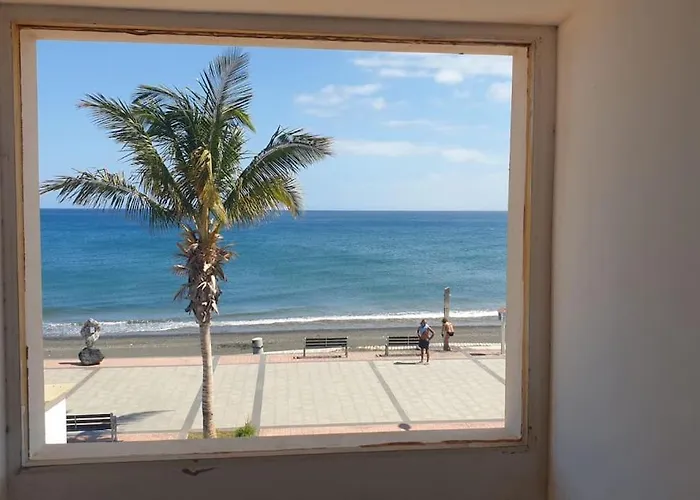 Apartamento A Orillas De La Playa De Tarajalejo